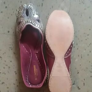 Unique women's slippers from India